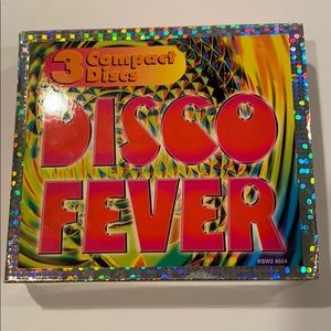 3 Compact Discs “DISCO FEVER”